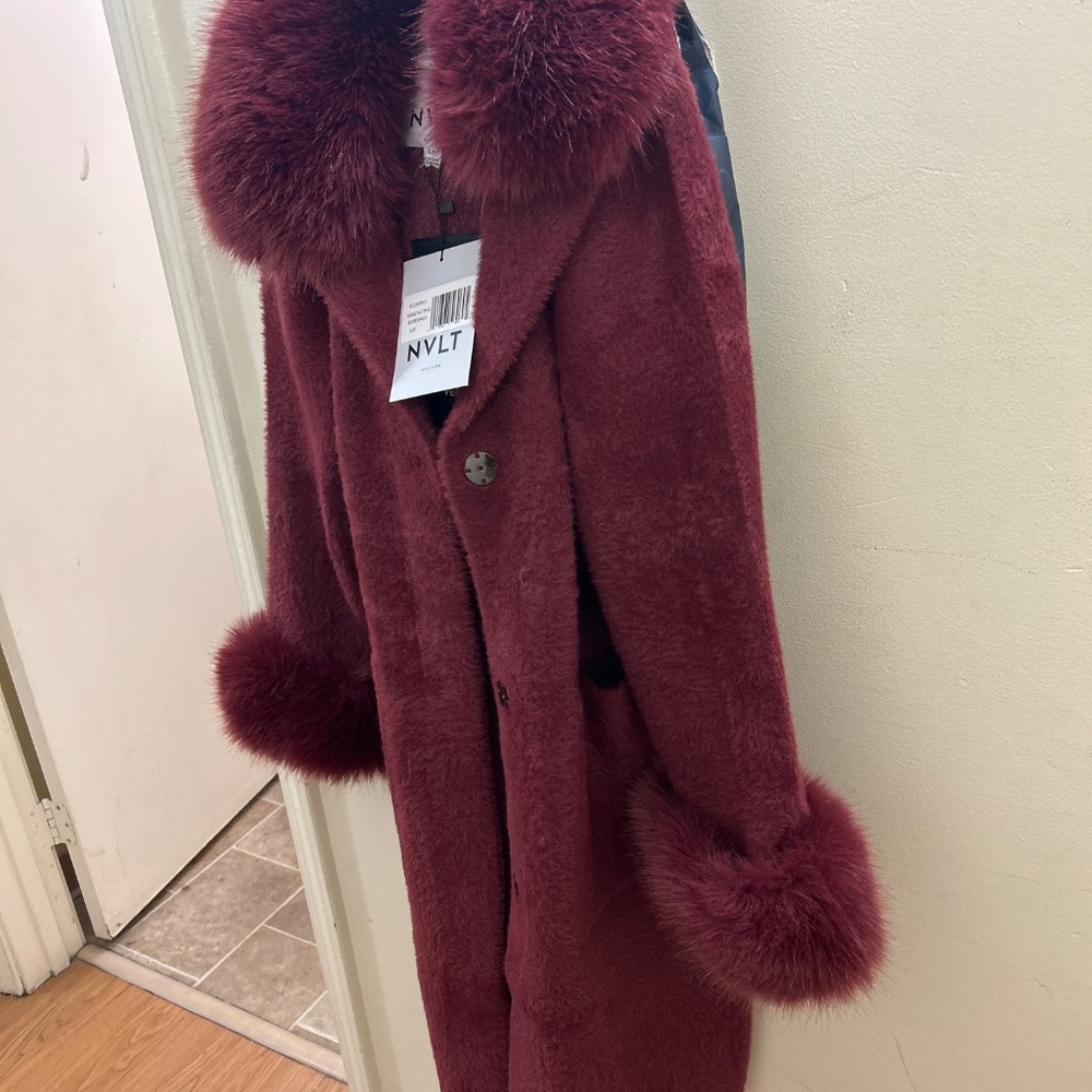 Coat - Picture 2 of 3